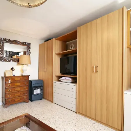 Apartment Locazione Turistica Frontemare Delle Sirene