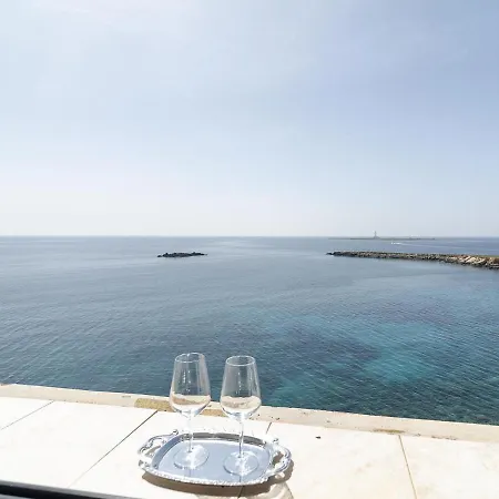 Locazione Turistica Frontemare Delle Sirene Gallipoli